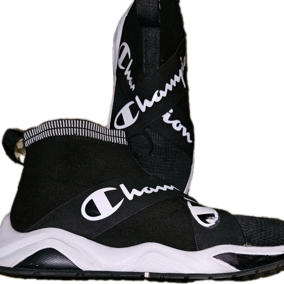 Champion Mens Black and White Crossiver Sneakers - Picture 9 of 12